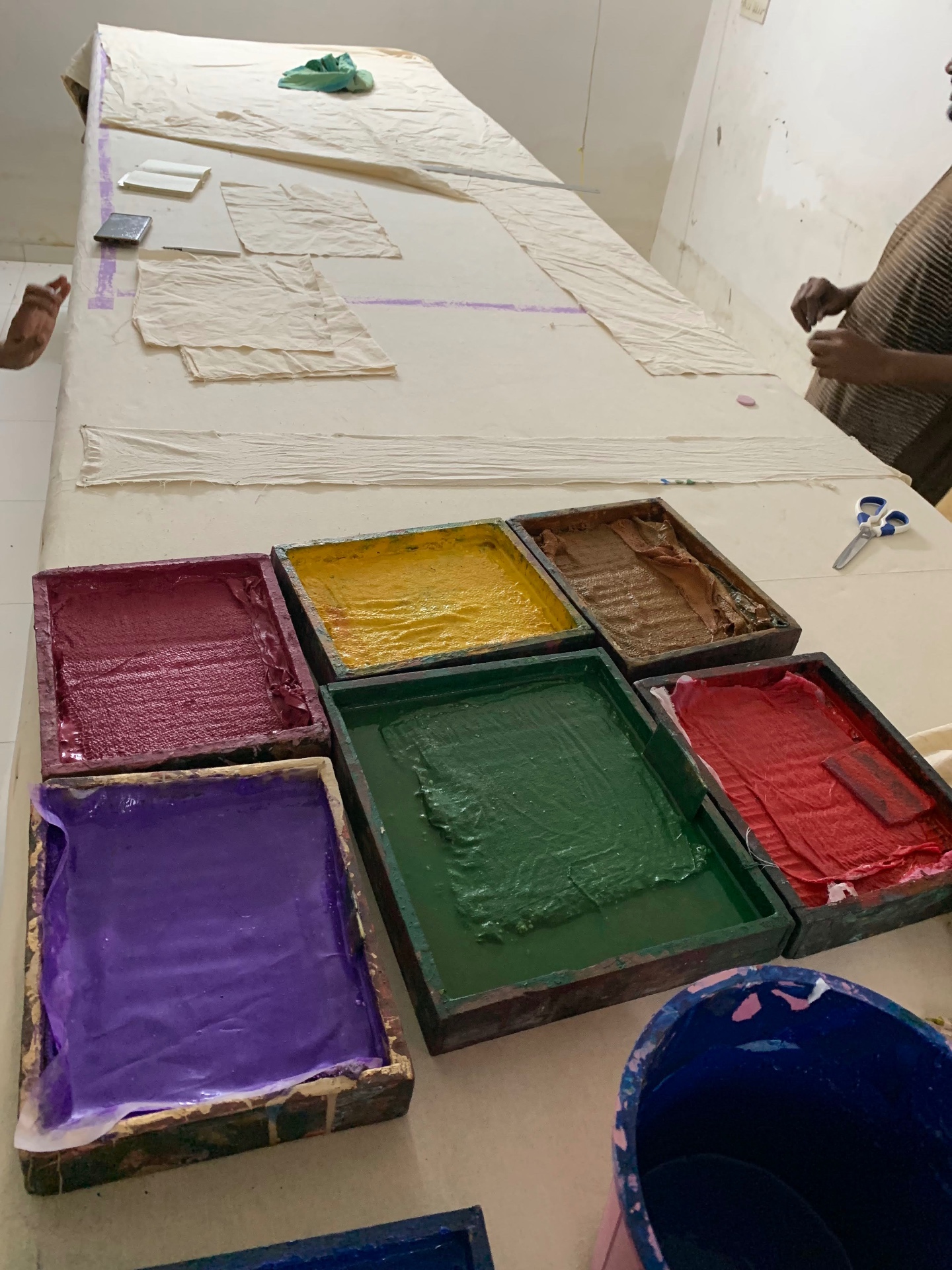 Paper-making trays